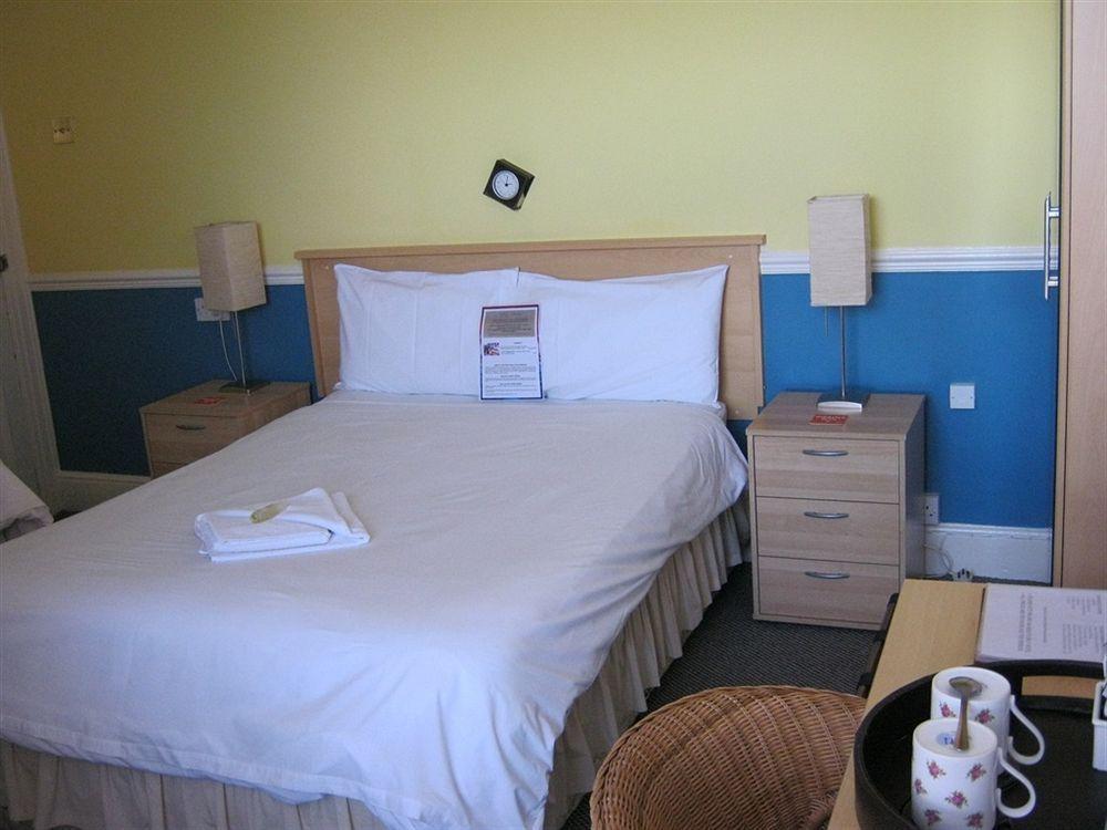 Oyo Pier Hotel ריל מראה חיצוני תמונה